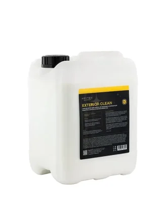 5 l exterior clean 1.webp